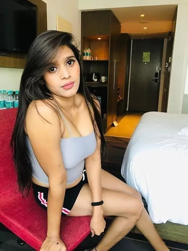 कॉल गर्ल्स सर्विस  कोडवासल